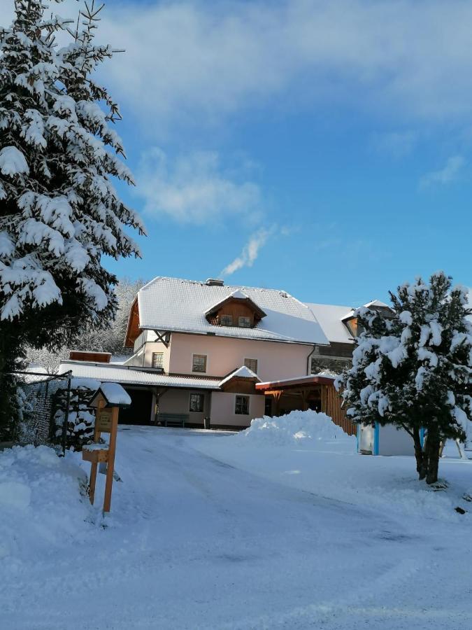 Ferienwohnung Familie Pichler Neumarkt in Steiermark Exterior foto